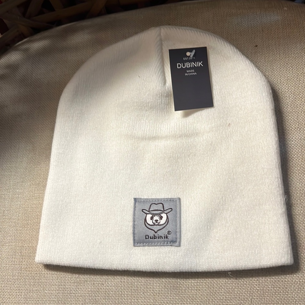 New Dubinik Mens Beanie White NWT Unique